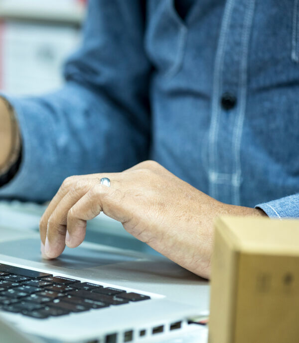 Internet mobile banking et internet des objets concept